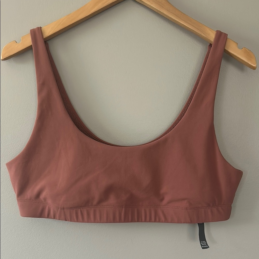 Vuori Daily Bra in Rosewood/Terra Cotta Sz XL